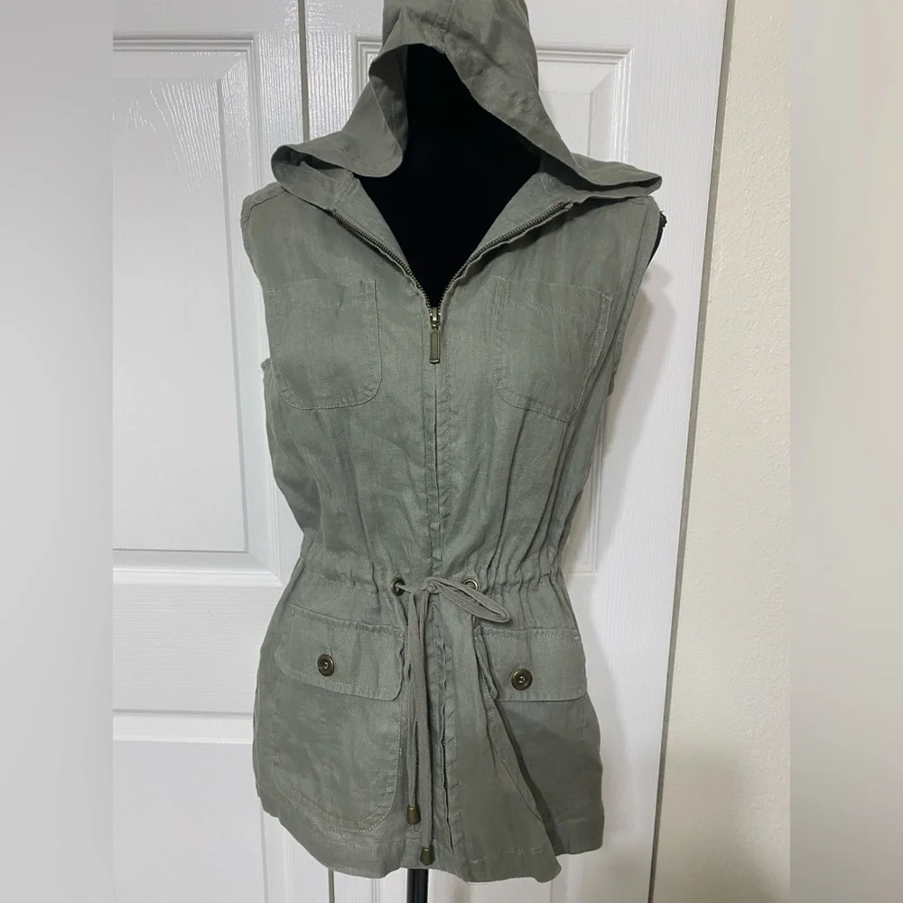 St. TROPEZ Olive Green hooded  cargo Vest size S